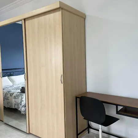 Homestay Private Bedrooms With Shared Bathroom & Kitchen *